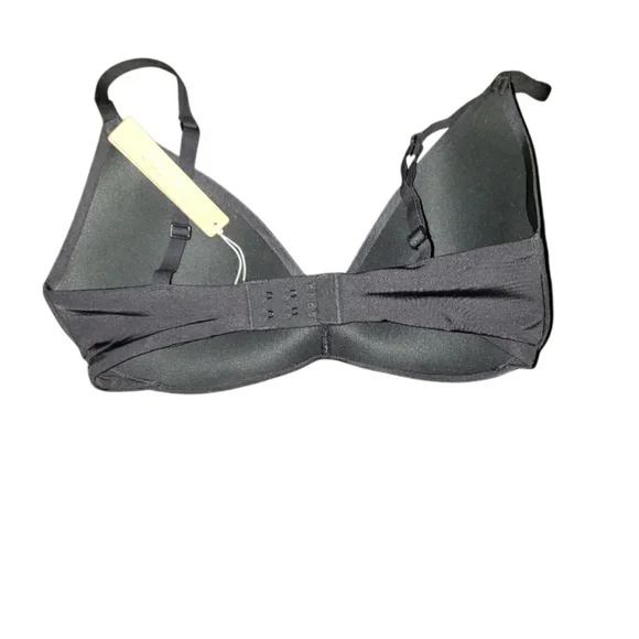 NWT SKIMS Wireless Form Push Up Bra 32DD